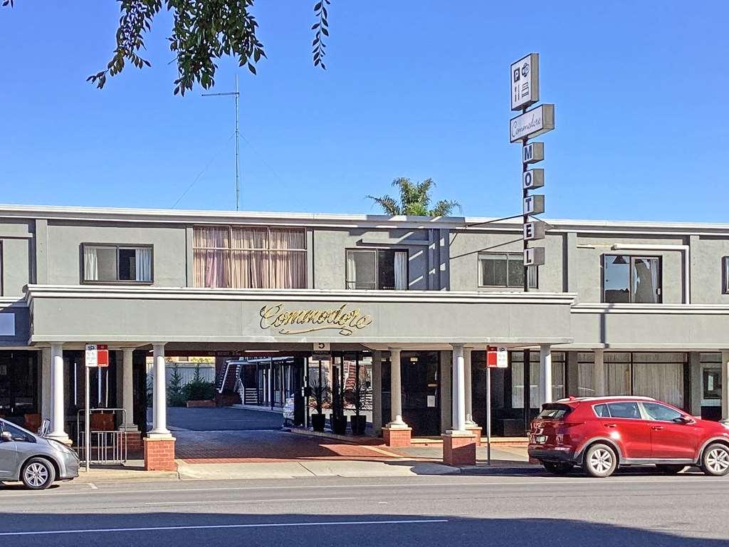 Commodore Motor Inn Albury Exterior foto