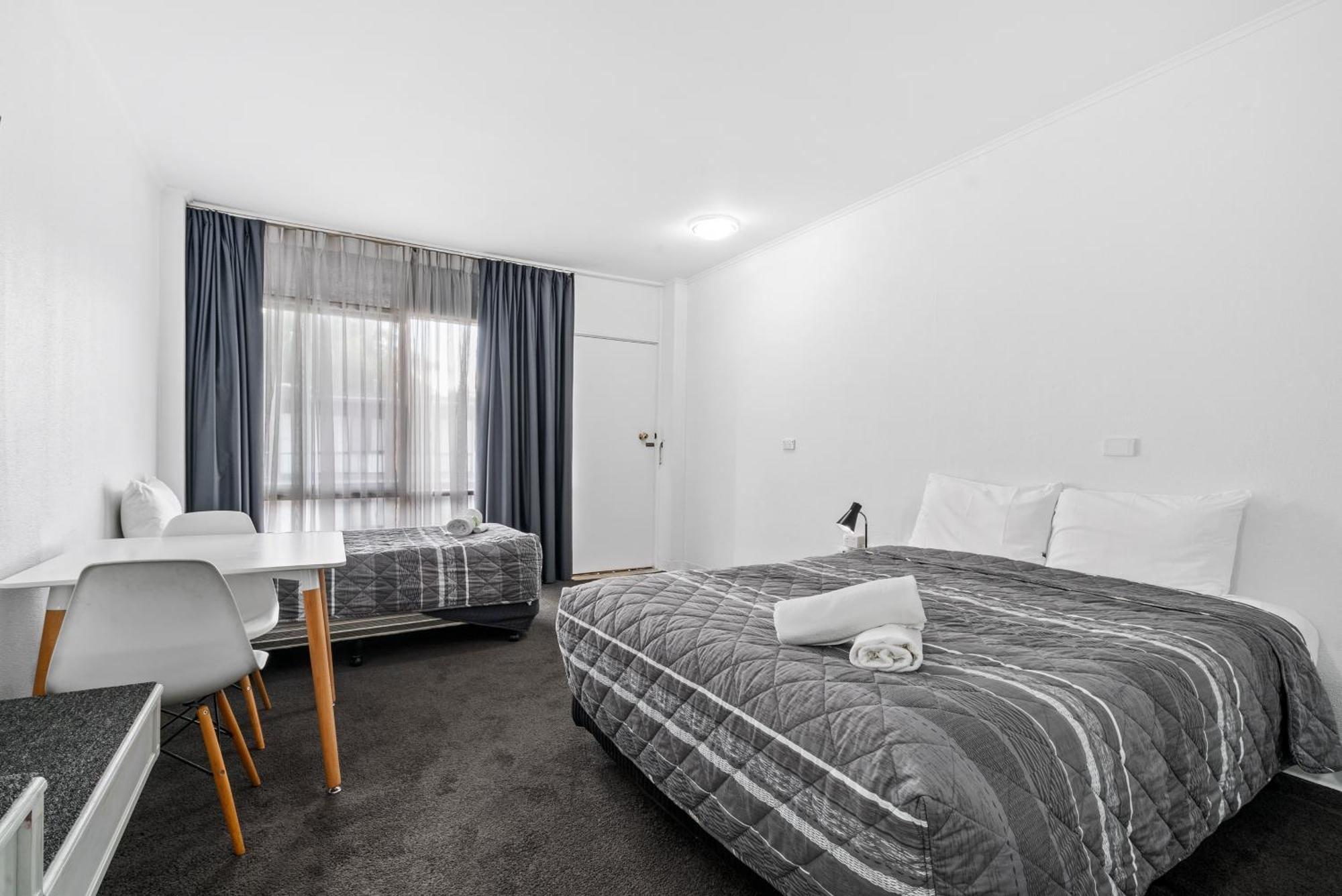 Commodore Motor Inn Albury Exterior foto